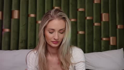 Snapshot of ameliaangell chatting on 29, 12, 2024 Amelia online show from 29, 12, 2024