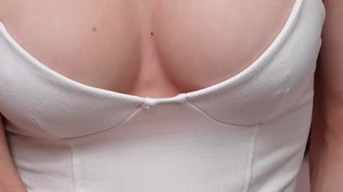 Snapshot of ameliaangell chatting on 8, 1, 2025 Amelia online show from 8, 1, 2025