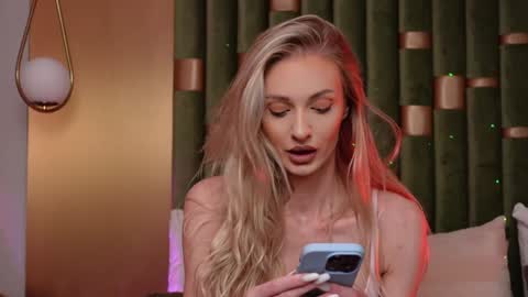 Snapshot of ameliaangell chatting on 10, 1, 2025 Amelia online show from 10, 1, 2025
