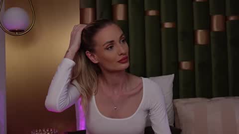 Snapshot of ameliaangell chatting on 5, 3, 2025 Amelia online show from 5, 3, 2025