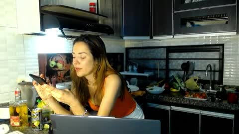 Snapshot of ameliacastro chatting on 12, 4, 2026 Amalia Castro online show from 12, 4, 2026