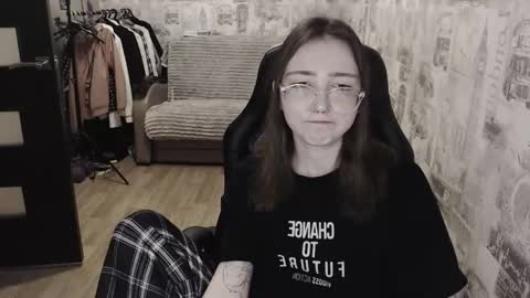 Snapshot of ameliakamishiro chatting on 11, 12, 2024 Amelia online show from 11, 12, 2024