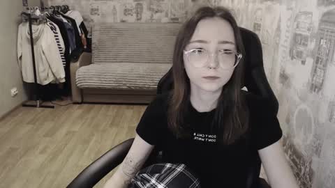 Snapshot of ameliakamishiro chatting on 8, 1, 2025 Amelia online show from 8, 1, 2025