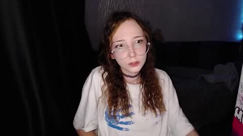 Snapshot of ameliakamishiro chatting on 2, 10, 2025 Amelia online show from 2, 10, 2025