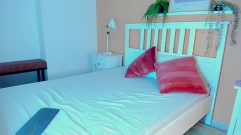 amelialaurent_ online show from 26, 6, 2026
