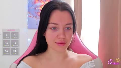 Amelia Sonk online show from 4, 2, 2026