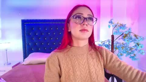 Snapshot of amelie_adamsx chatting on 1, 6, 2026 Amelie online show from 1, 6, 2026