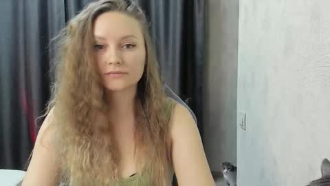 Snapshot of ameliecameron chatting on 12, 10, 2025 amelie online show from 12, 10, 2025