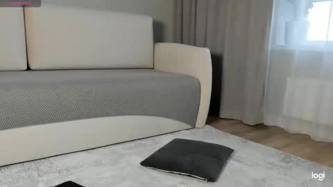 Amelina Love online show from 28, 9, 2025