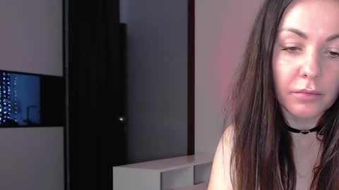 amelinamersi online show from 2, 12, 2025