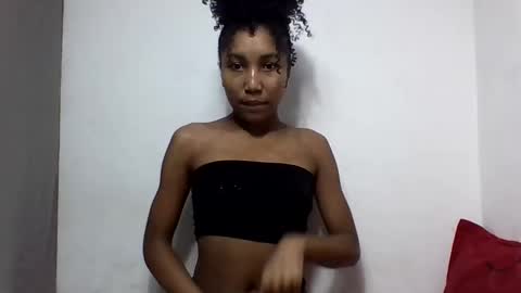 Snapshot of amelisy20005 chatting on 7, 4, 2026 amelisy20005 online show from 7, 4, 2026