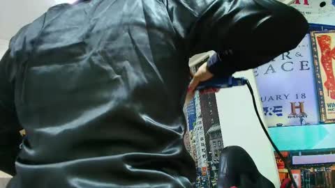 Amell Thomson online show from 23, 10, 2025