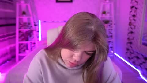 Snapshot of amellywhite chatting on 11, 4, 2026 Alina online show from 11, 4, 2026