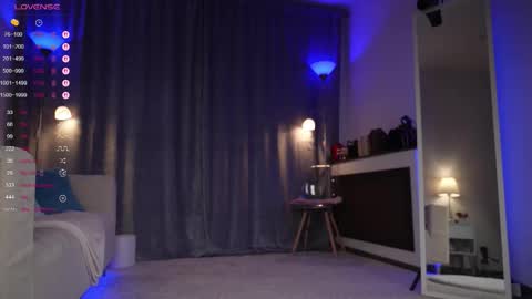 Amy  online show from 22, 9, 2025