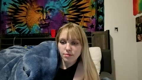 Snapshot of amethystmoon18 chatting on 6, 3, 2026 amethystmoon18 online show from 6, 3, 2026