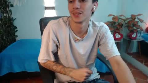 Snapshot of amethystshadow chatting on 8, 4, 2026 amethystshadow online show from 8, 4, 2026