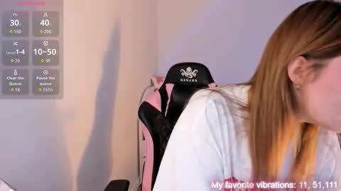 Hi-hi I am Kate welcome to my sexy room online show from 9, 11, 2025