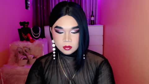 Queen Mireska online show from 6, 1, 2025