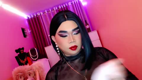 Queen Mireska online show from 23, 2, 2025