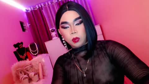 Queen Mireska online show from 3, 3, 2025