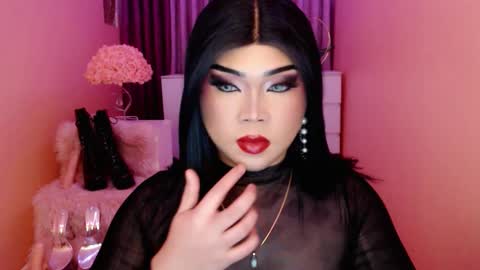 Queen Mireska online show from 25, 9, 2025