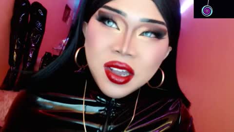 Snapshot of amiadoll chatting on 28, 3, 2026 Queen Mireska online show from 28, 3, 2026