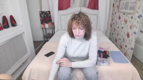 Snapshot of amihotgranny chatting on 30, 9, 2025 Ami online show from 30, 9, 2025