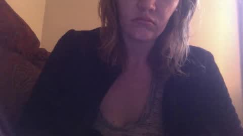 Snapshot of amileamariestar chatting on 11, 3, 2025 amileamariestar online show from 11, 3, 2025