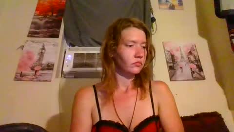 Snapshot of amileamariestar chatting on 21, 9, 2025 amileamariestar online show from 21, 9, 2025