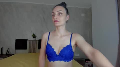AmiraAnne online show from 30, 5, 2026