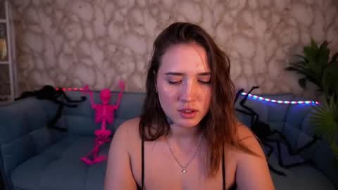 Snapshot of amirachase chatting on 25, 10, 2025 Kate online show from 25, 10, 2025