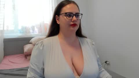 Snapshot of amiravyxen chatting on 1, 7, 2026 Amira Vyxen online show from 1, 7, 2026
