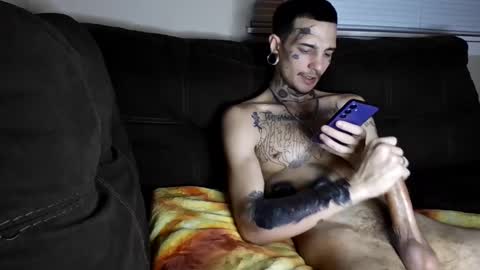 Snapshot of amiri_sweater chatting on 12, 3, 2025 amiri_sweater online show from 12, 3, 2025