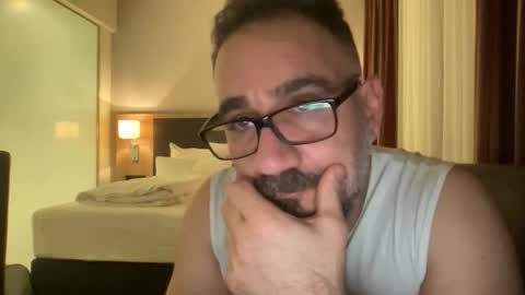 Snapshot of amirsds3298129 chatting on 15, 2, 2026 amirsds3298129 online show from 15, 2, 2026