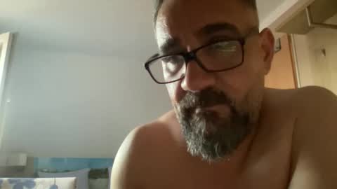 Snapshot of amirsds3298129 chatting on 25, 5, 2026 amirsds3298129 online show from 25, 5, 2026