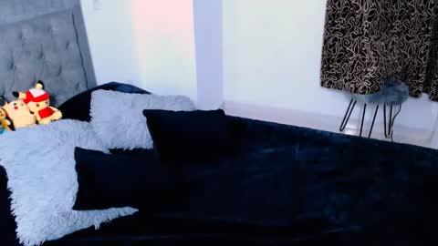 Snapshot of ammanda_ chatting on 10, 4, 2026 diana online show from 10, 4, 2026