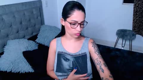 Snapshot of ammanda_ chatting on 20, 4, 2026 diana online show from 20, 4, 2026