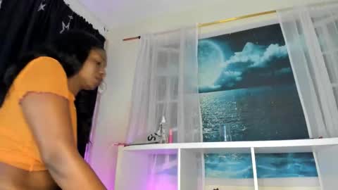 Snapshot of ammy_dams chatting on 12, 9, 2025 Lore online show from 12, 9, 2025