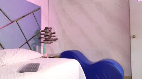 Snapshot of ammy_durand chatting on 8, 9, 2025 ammy durand online show from 8, 9, 2025