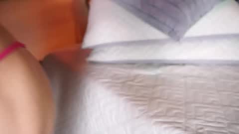 Snapshot of ammy_durand chatting on 5, 12, 2025 ammy durand online show from 5, 12, 2025