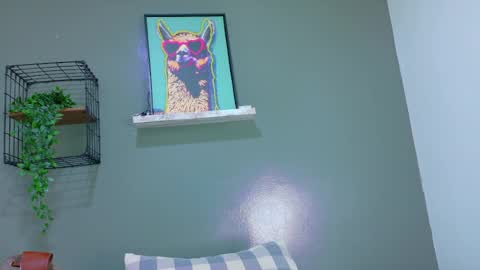 Snapshot of ammyrouse__ chatting on 13, 4, 2026 A M M Y online show from 13, 4, 2026