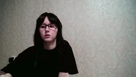 Amomira honeyx online show from 5, 11, 2025