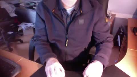 Amor2200 online show from 12, 12, 2024