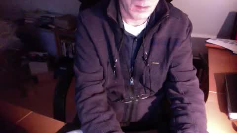 Amor2200 online show from 2, 1, 2025