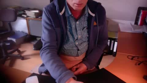 Amor2200 online show from 13, 10, 2025