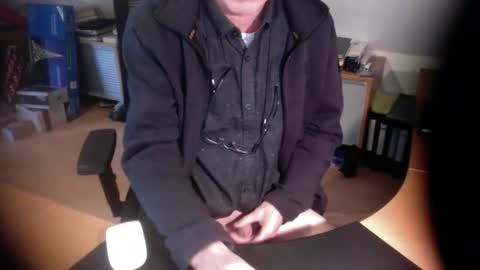 Snapshot of amor2200 chatting on 15, 12, 2025 Amor2200 online show from 15, 12, 2025