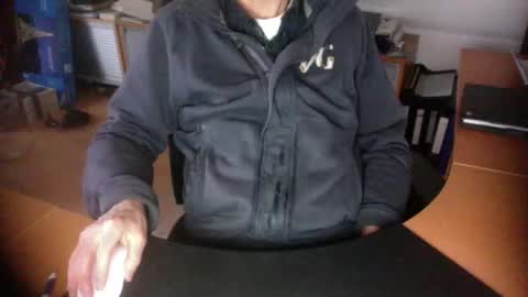 Snapshot of amor2200 chatting on 8, 1, 2026 Amor2200 online show from 8, 1, 2026