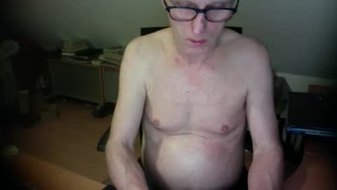Snapshot of amor2200 chatting on 2, 2, 2026 Amor2200 online show from 2, 2, 2026