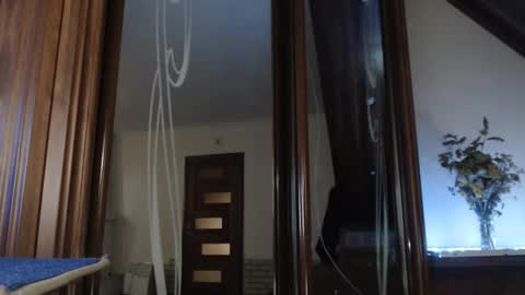 amorelara online show from 14, 2, 2025