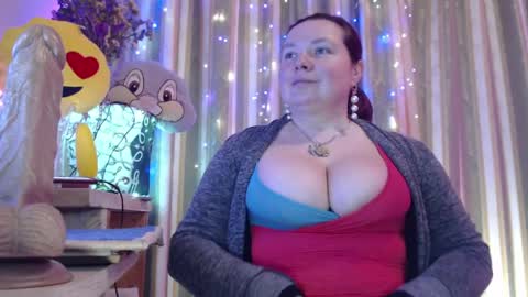 amorelara online show from 17, 4, 2026